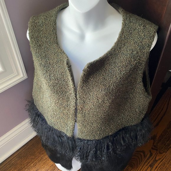 Like New Authentic Tory Burch Roseanne Boucle Wool/Fur Vest, L - Picture 2 of 8